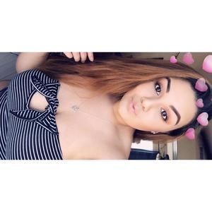 Meet your Posher, Gabriela